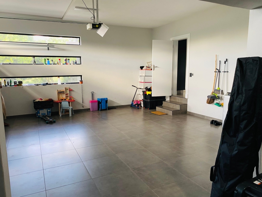 5 Bedroom Property for Sale in Wigwam North West